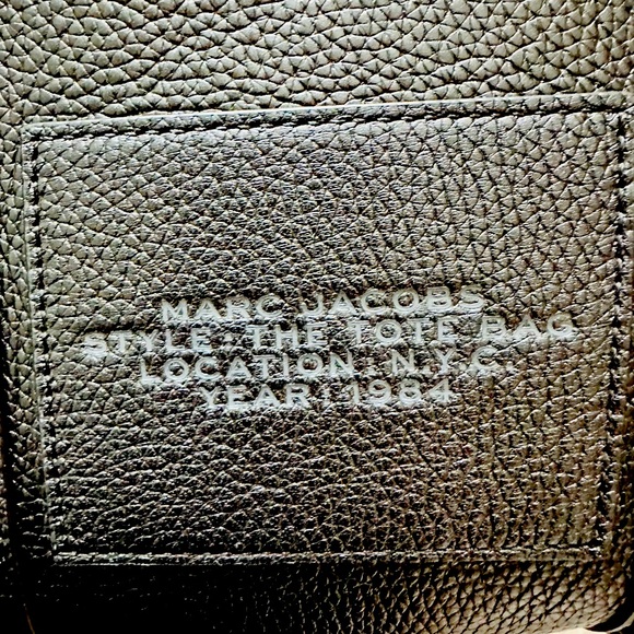 Marc Jacobs Authentic Black Medium Leather Tote Bag - Picture 12 of 12